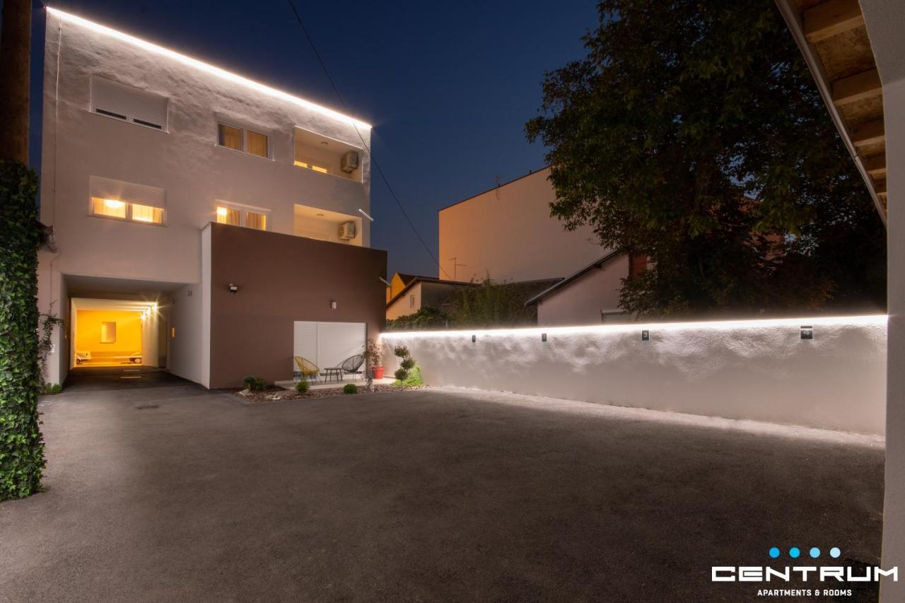 Centrum أوسييك المظهر الخارجي الصورة